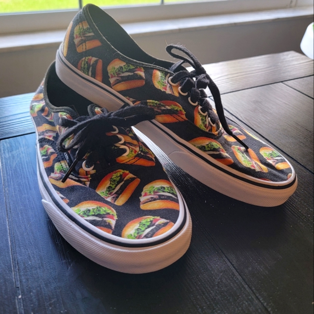 Vans 8.5 men 10 women